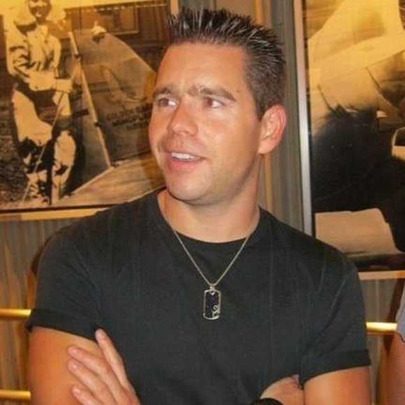 Meet your Posher, Christian - Picture 2 of 8